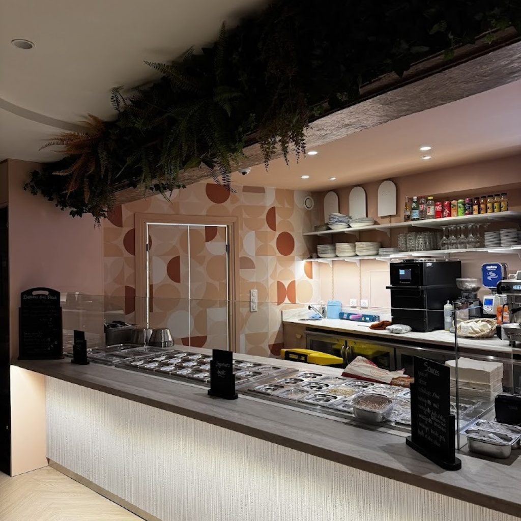 bar a salades peach Le Mans